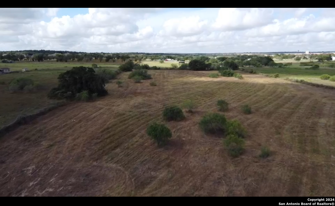 10344 Mathis Lane San Antonio, TX 78264 - Photo 1 of 5