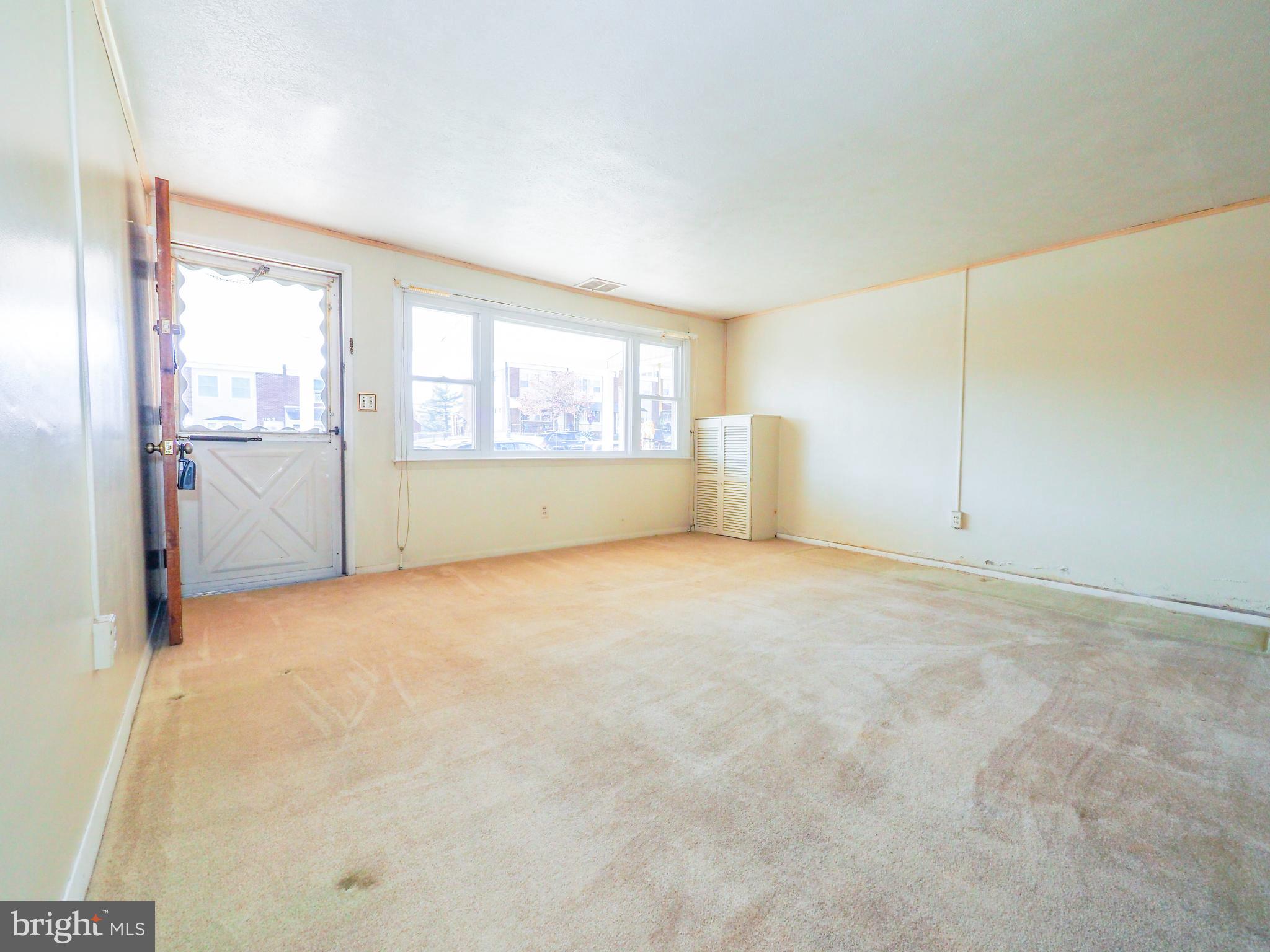 2738 Yarnall Road Baltimore, MD 21227 - Photo 7 of 32 LIVING ROOM - 2ND VIEW