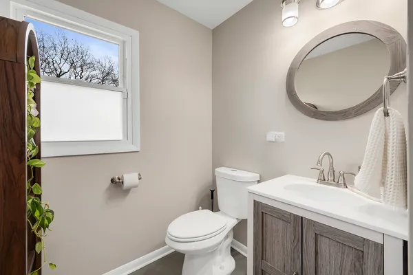 $485,000 | 6213 Leonard Avenue, Downers Grove, IL 60516