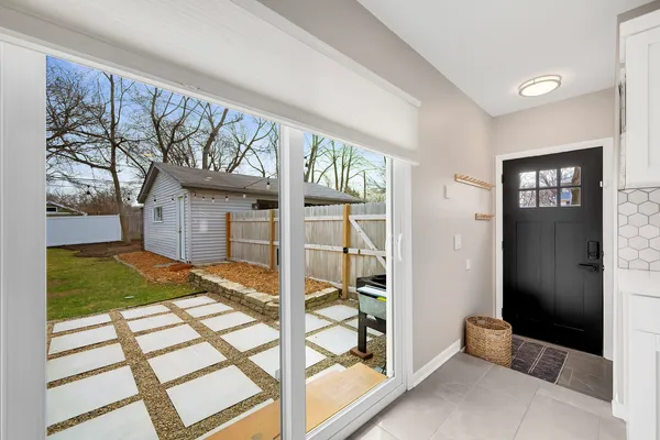 $485,000 | 6213 Leonard Avenue, Downers Grove, IL 60516