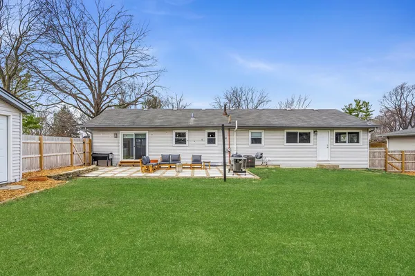 $485,000 | 6213 Leonard Avenue, Downers Grove, IL 60516