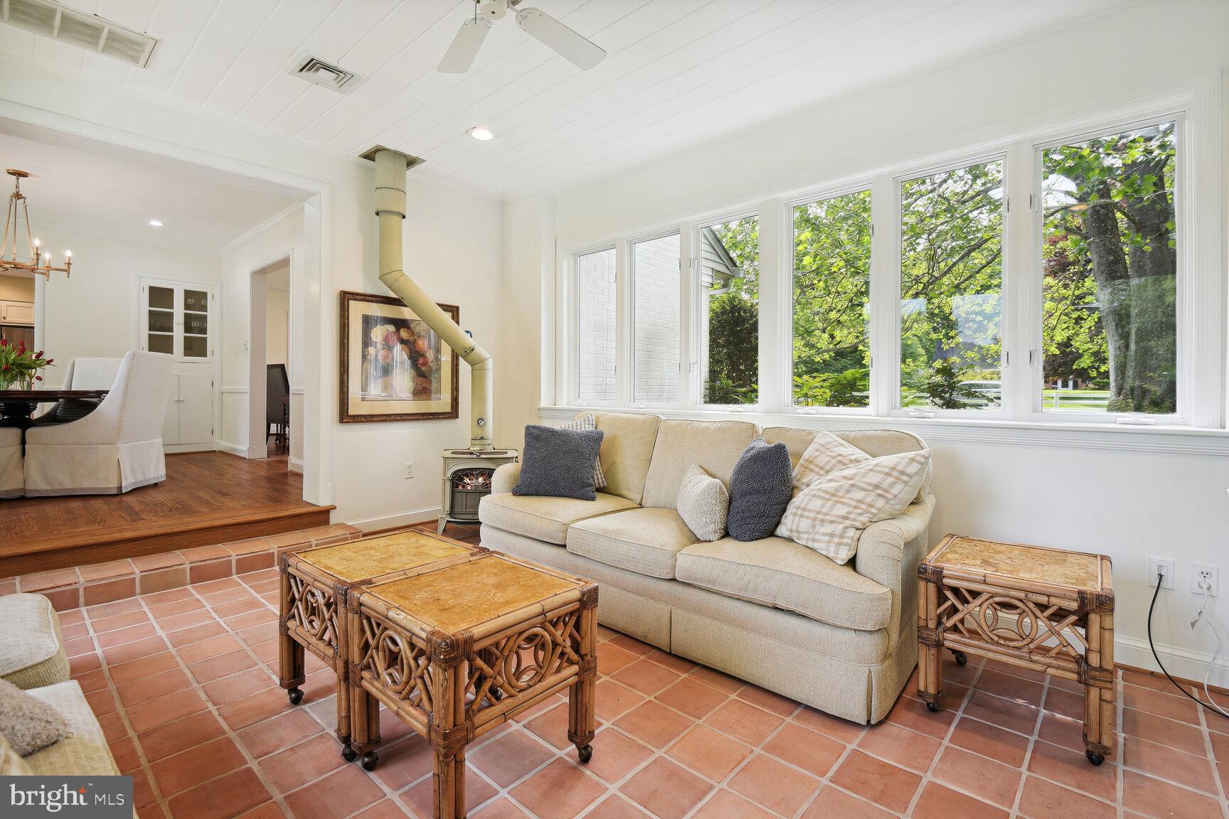 10911 Edison Road Potomac, MD 20854 - Photo 14 of 66 Sun Room