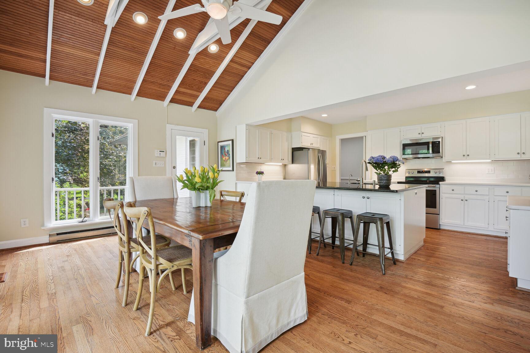 10911 Edison Road Potomac, MD 20854 - Photo 26 of 66 Family Room/Dining