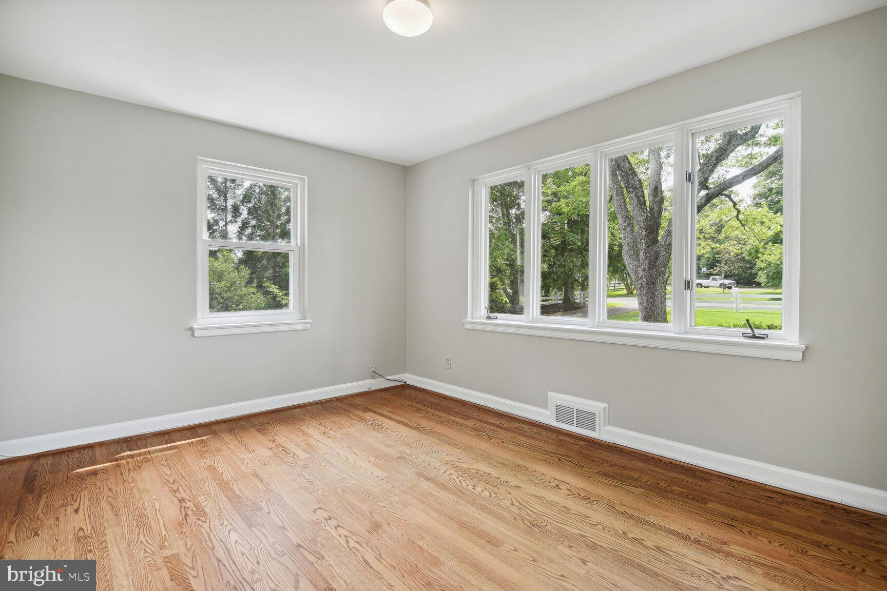 10911 Edison Road Potomac, MD 20854 - Photo 29 of 66 Bedroom #2