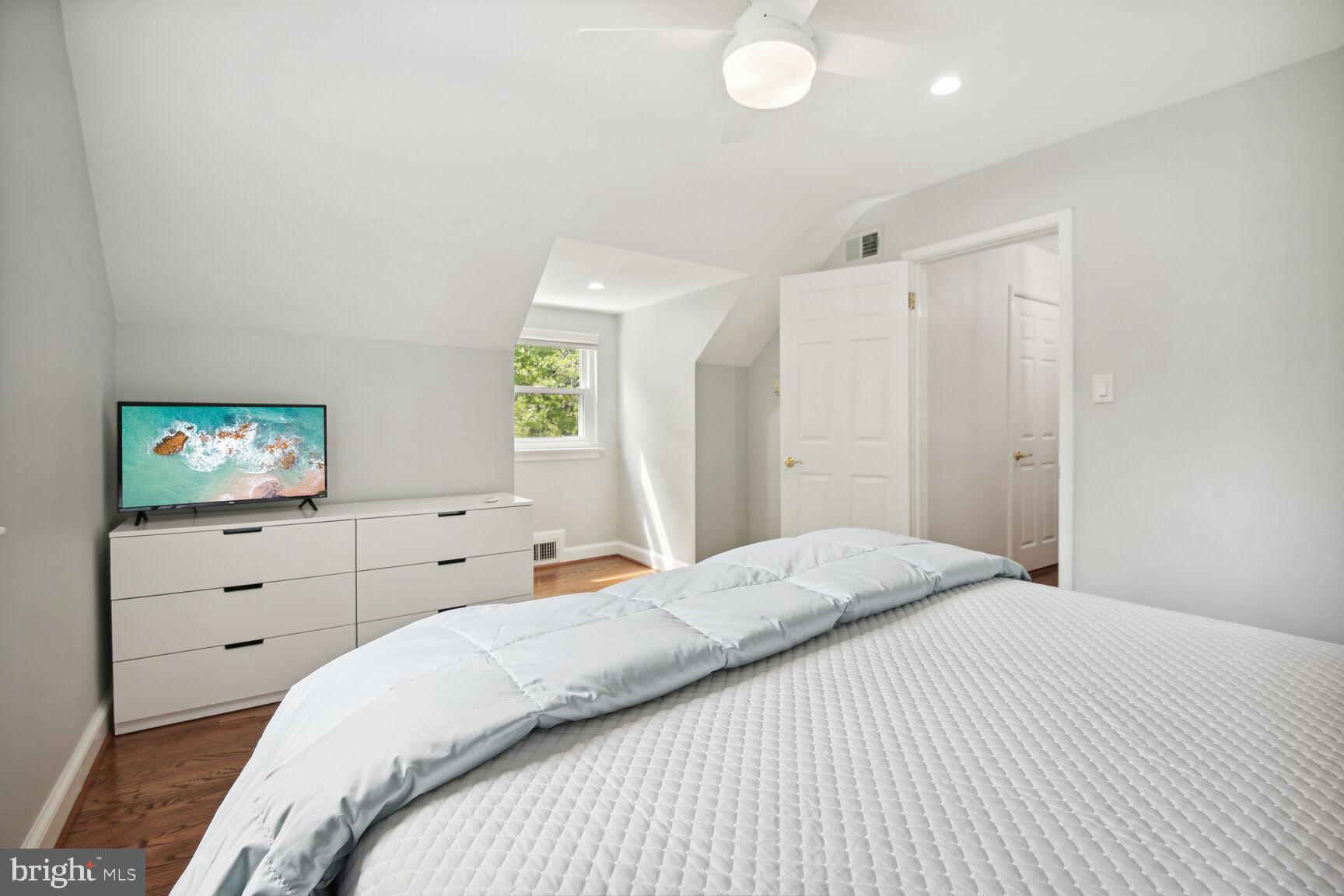 10911 Edison Road Potomac, MD 20854 - Photo 34 of 66 Bedroom #4