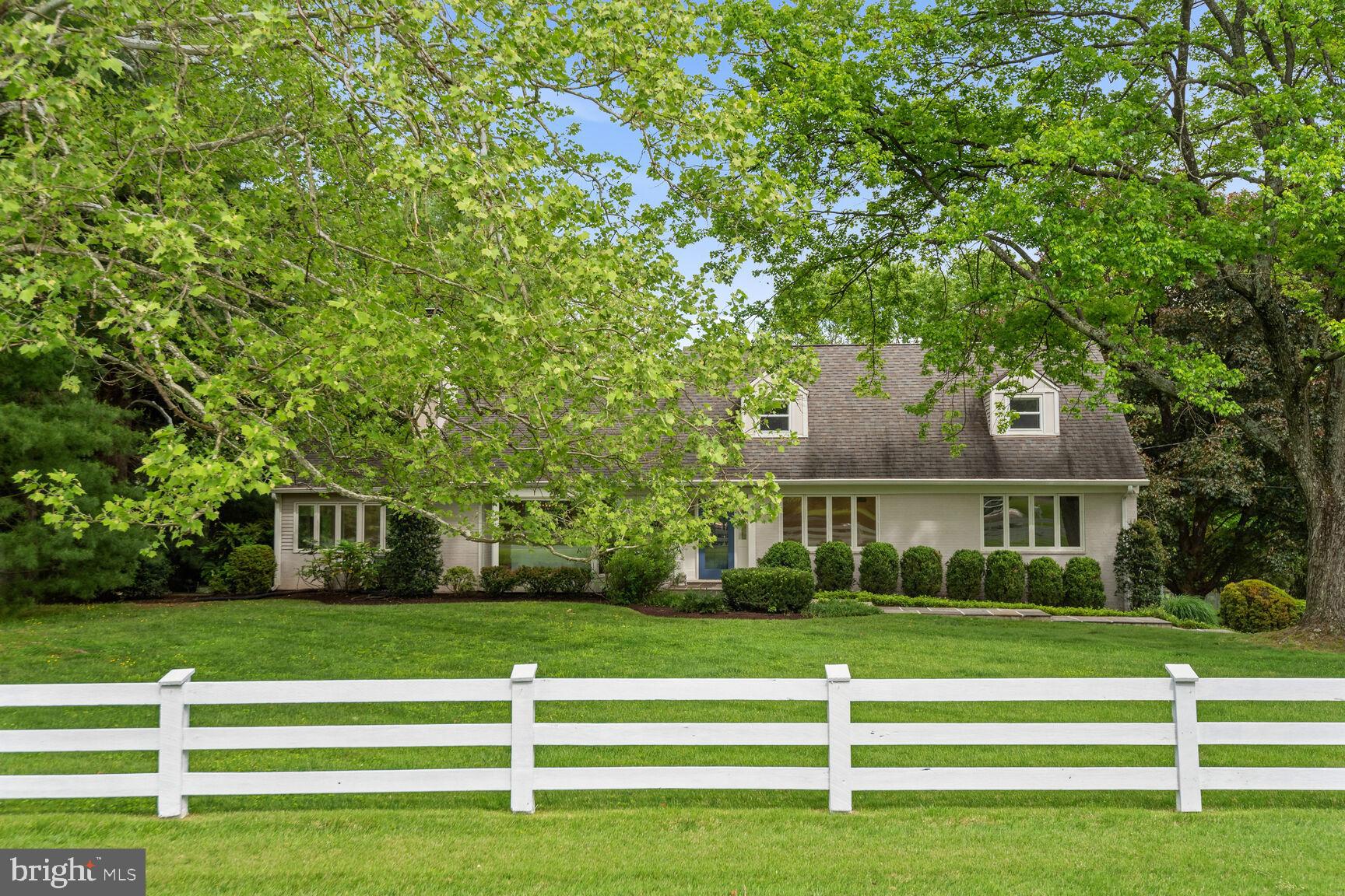 10911 Edison Road Potomac, MD 20854 - Photo 4 of 66 Front