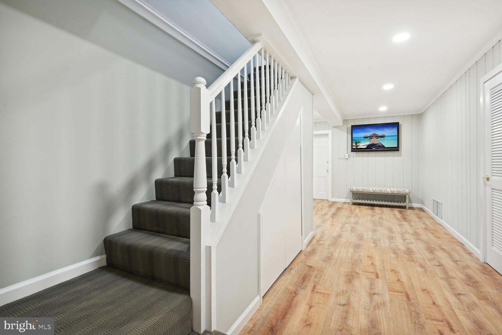 10911 Edison Road Potomac, MD 20854 - Photo 41 of 66 Work Out Room/Foyer