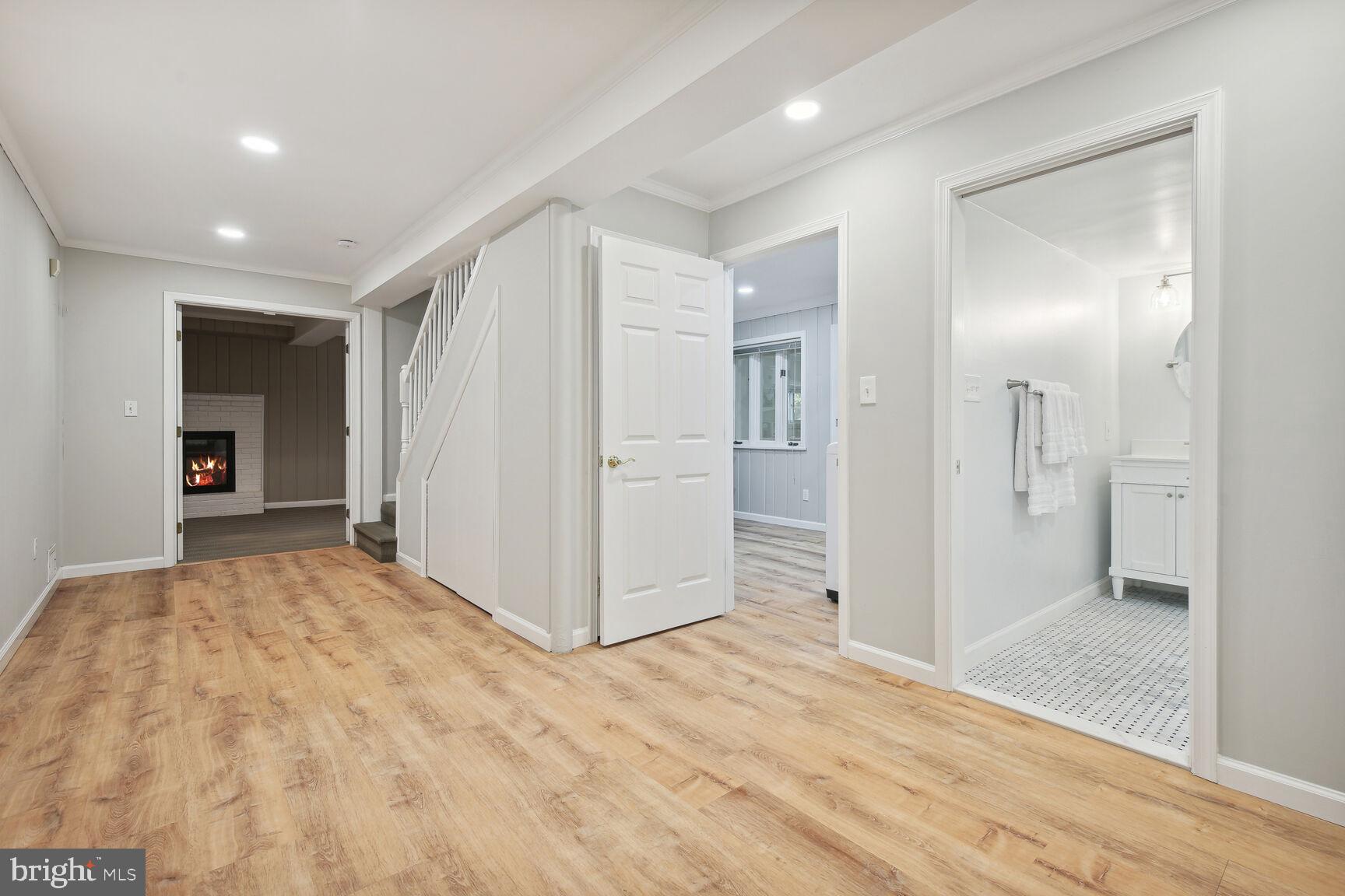 10911 Edison Road Potomac, MD 20854 - Photo 42 of 66 Work Out Room/Foyer