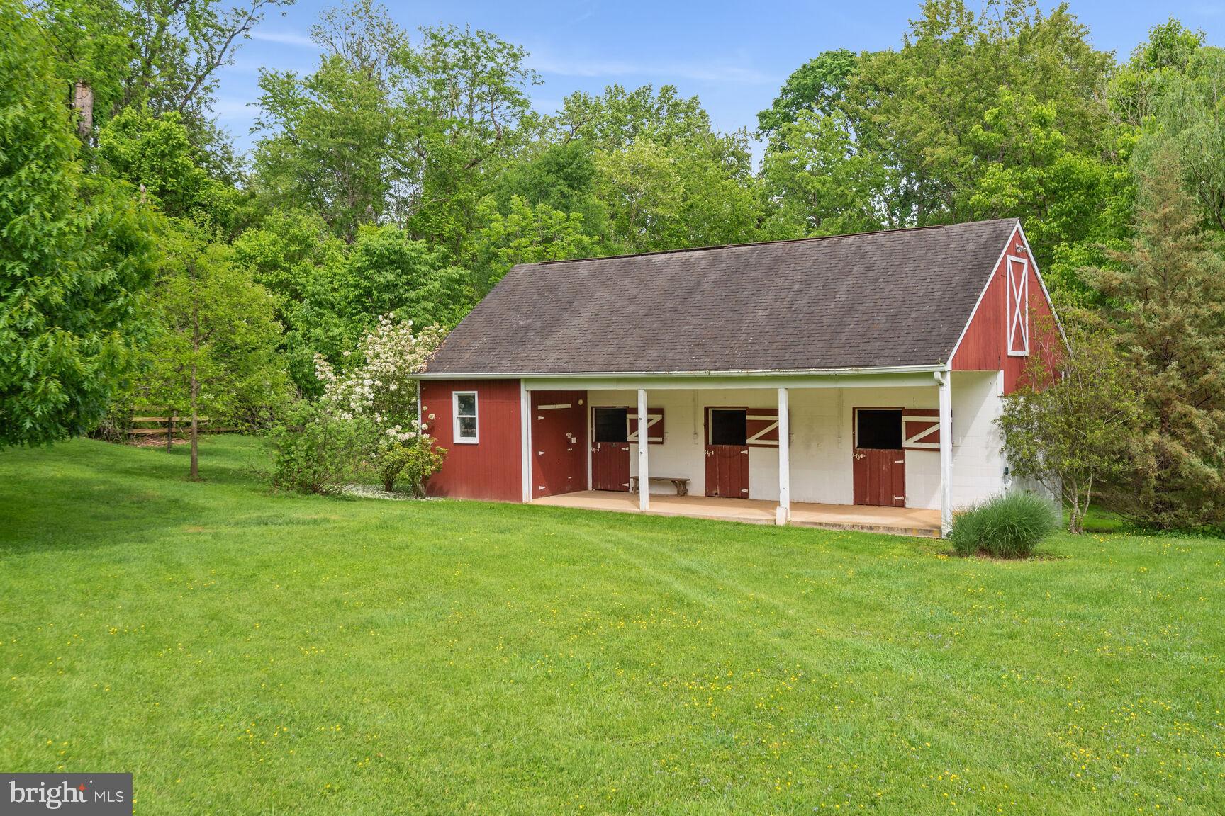 10911 Edison Road Potomac, MD 20854 - Photo 59 of 66 Barn