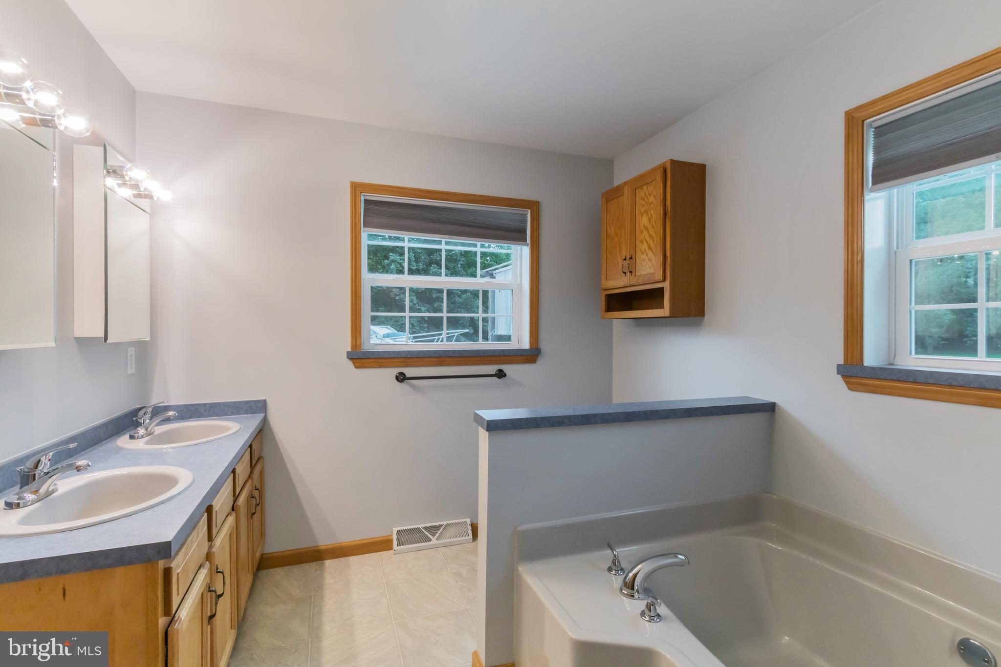 2575 Steinsburg Road Quakertown, PA 18951 - Photo 13 of 23