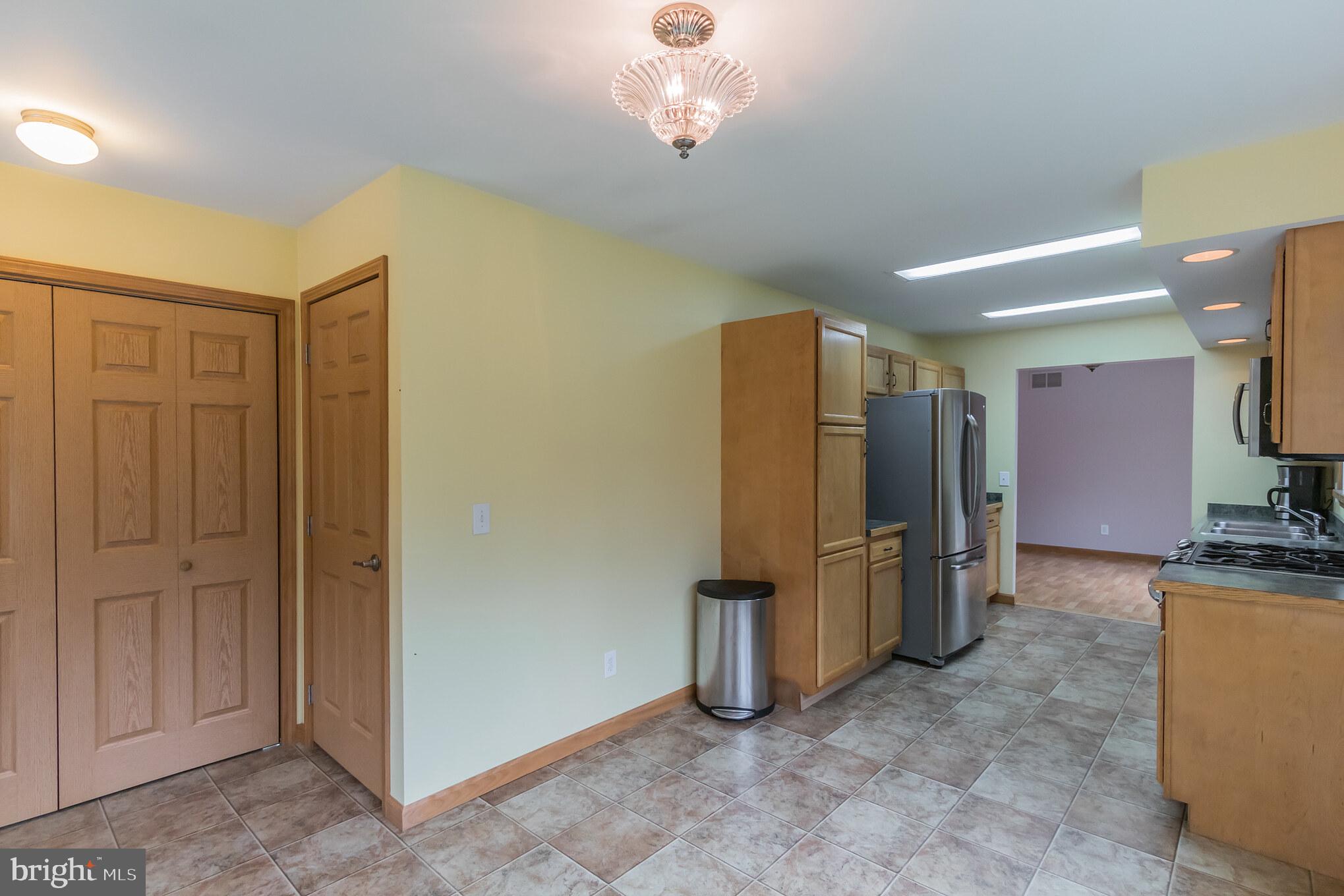 2575 Steinsburg Road Quakertown, PA 18951 - Photo 7 of 23