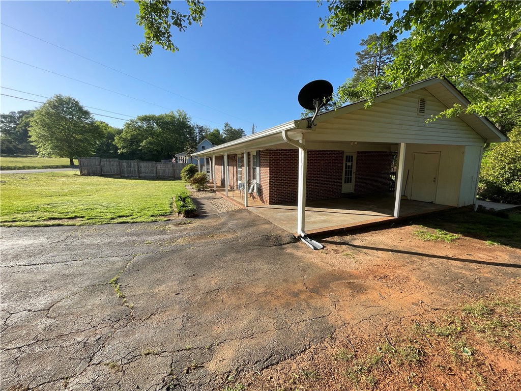 306 Old Shirley Road Central, SC 29630 - Photo 4 of 24