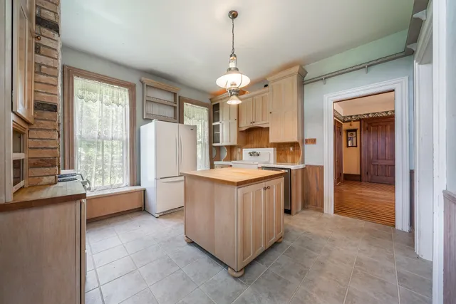 $249,900 | 4760 Highway 91, Oshkosh, WI 54904