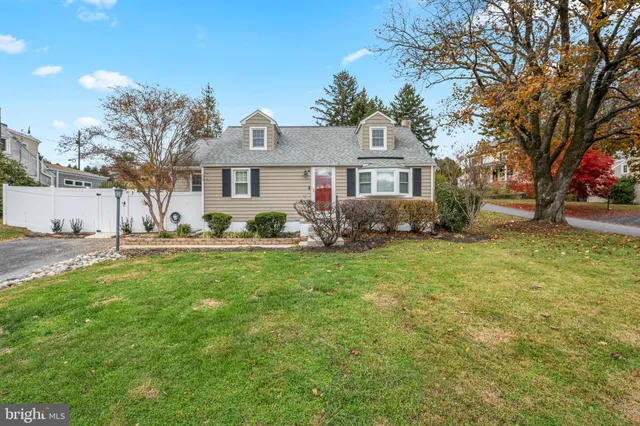 $3,200 | 3 Buttonwood Avenue, Malvern, PA 19355