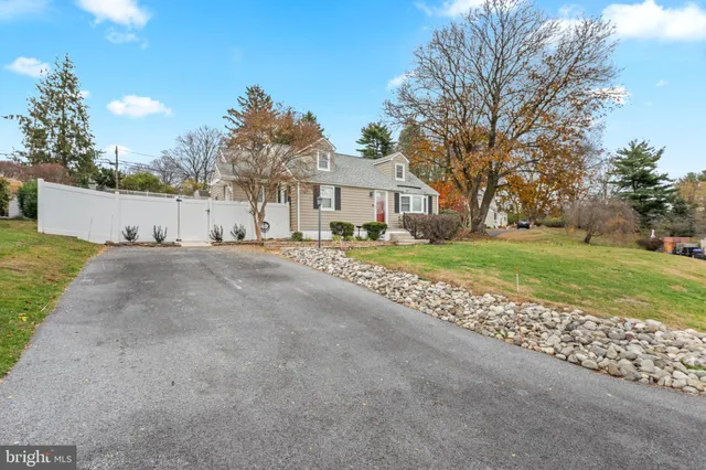 $3,200 | 3 Buttonwood Avenue, Malvern, PA 19355