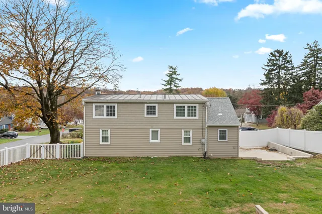 $3,200 | 3 Buttonwood Avenue, Malvern, PA 19355