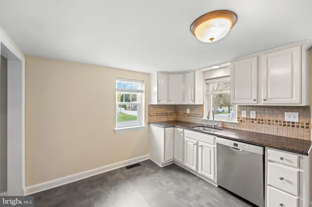 $3,200 | 3 Buttonwood Avenue, Malvern, PA 19355