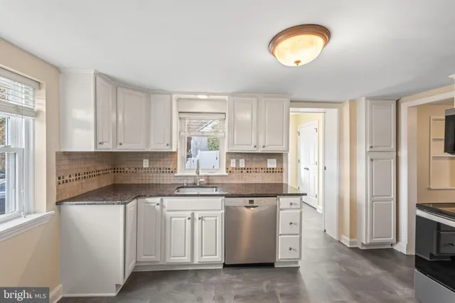 $3,200 | 3 Buttonwood Avenue, Malvern, PA 19355