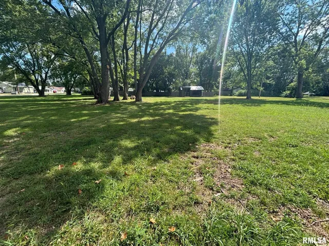 $24,900 | 2102 East Black Avenue, Springfield, IL 62702