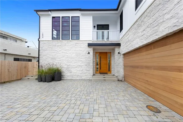 $3,295,000 | 1594 Redlands Place, Costa Mesa, CA 92627