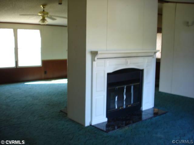 Den/Family/Great Room