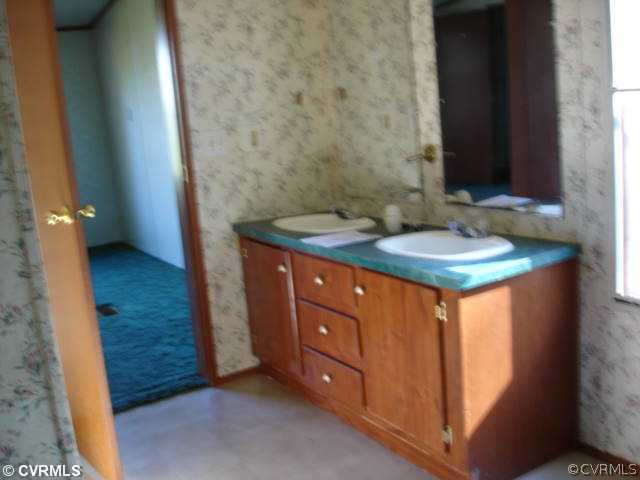 7340 Timber Ridge Road Quinton, VA 23141 - Photo 10 of 12 Master Bath