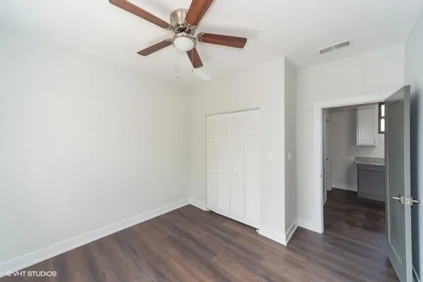 $2,200 | 2010 West Cornelia Avenue, Unit 2, Chicago, IL 60618