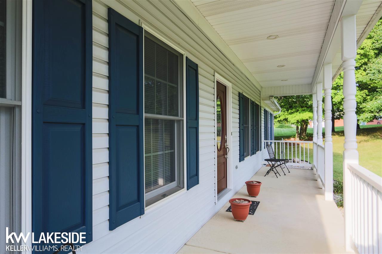 465 Mack Road Leonard, MI 48367 - Photo 5 of 84