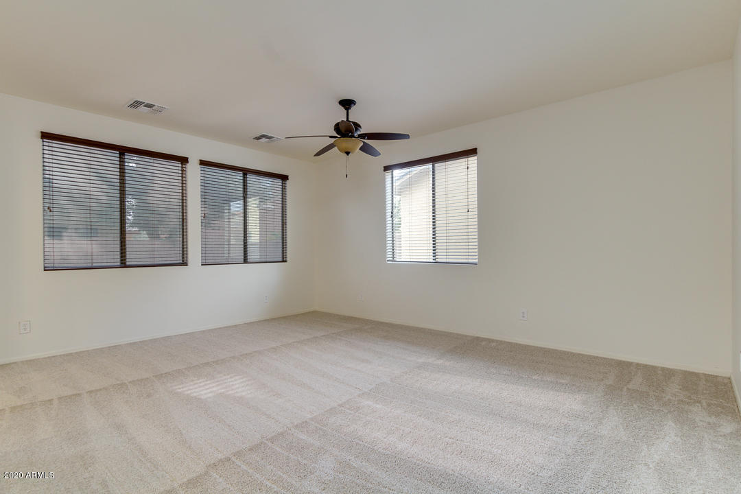 2074 South Moccasin Trail Gilbert, AZ 85295 - Photo 11 of 43 Family