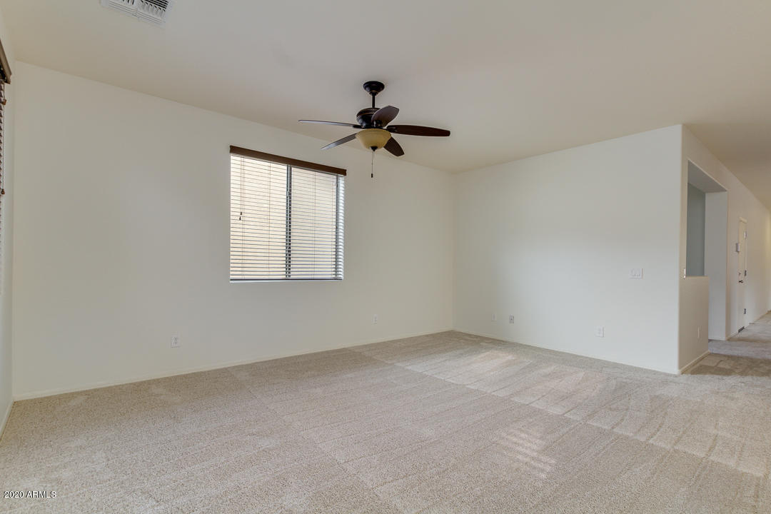 2074 South Moccasin Trail Gilbert, AZ 85295 - Photo 12 of 43 Family