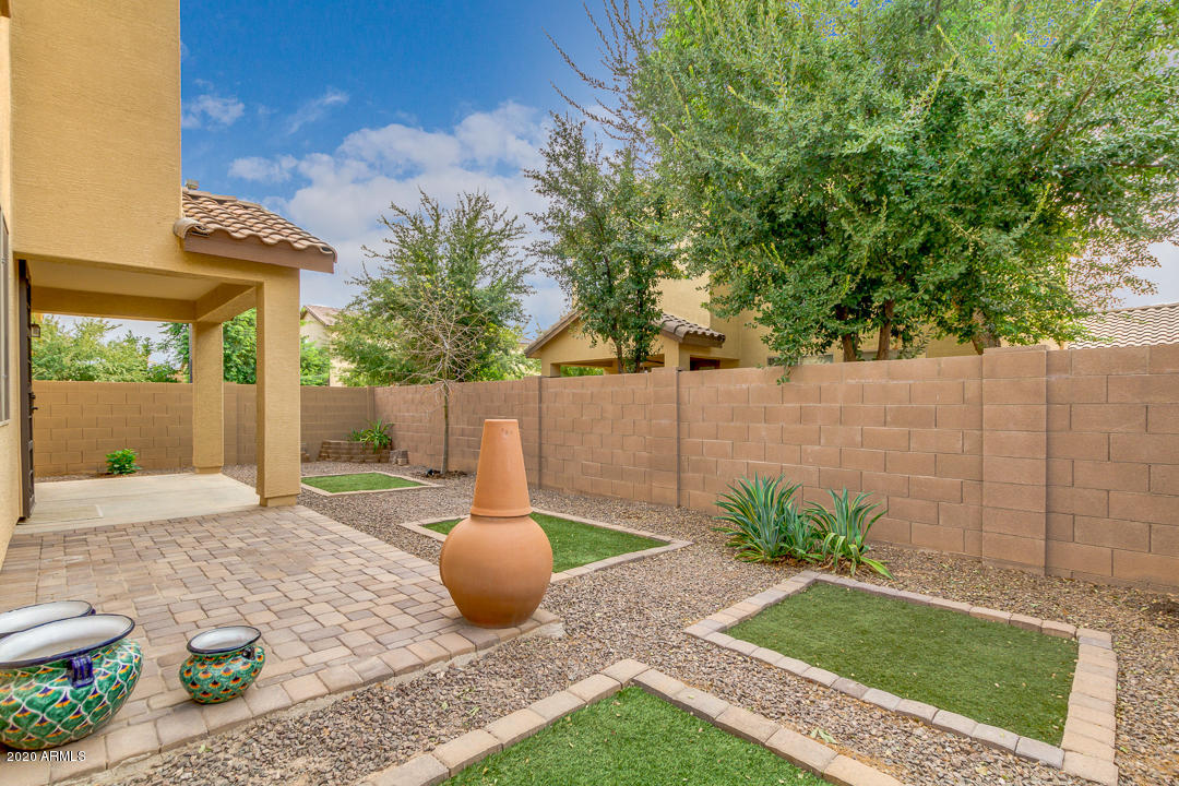 2074 South Moccasin Trail Gilbert, AZ 85295 - Photo 40 of 43 Backyard