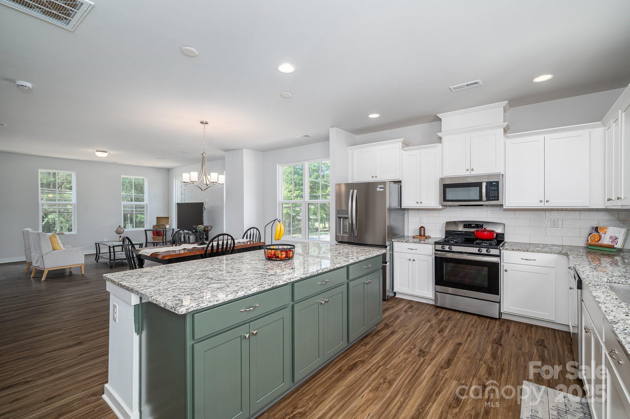 234 Gilead Road Huntersville, NC 28078 - Photo 5 of 40 Gallery Image 5