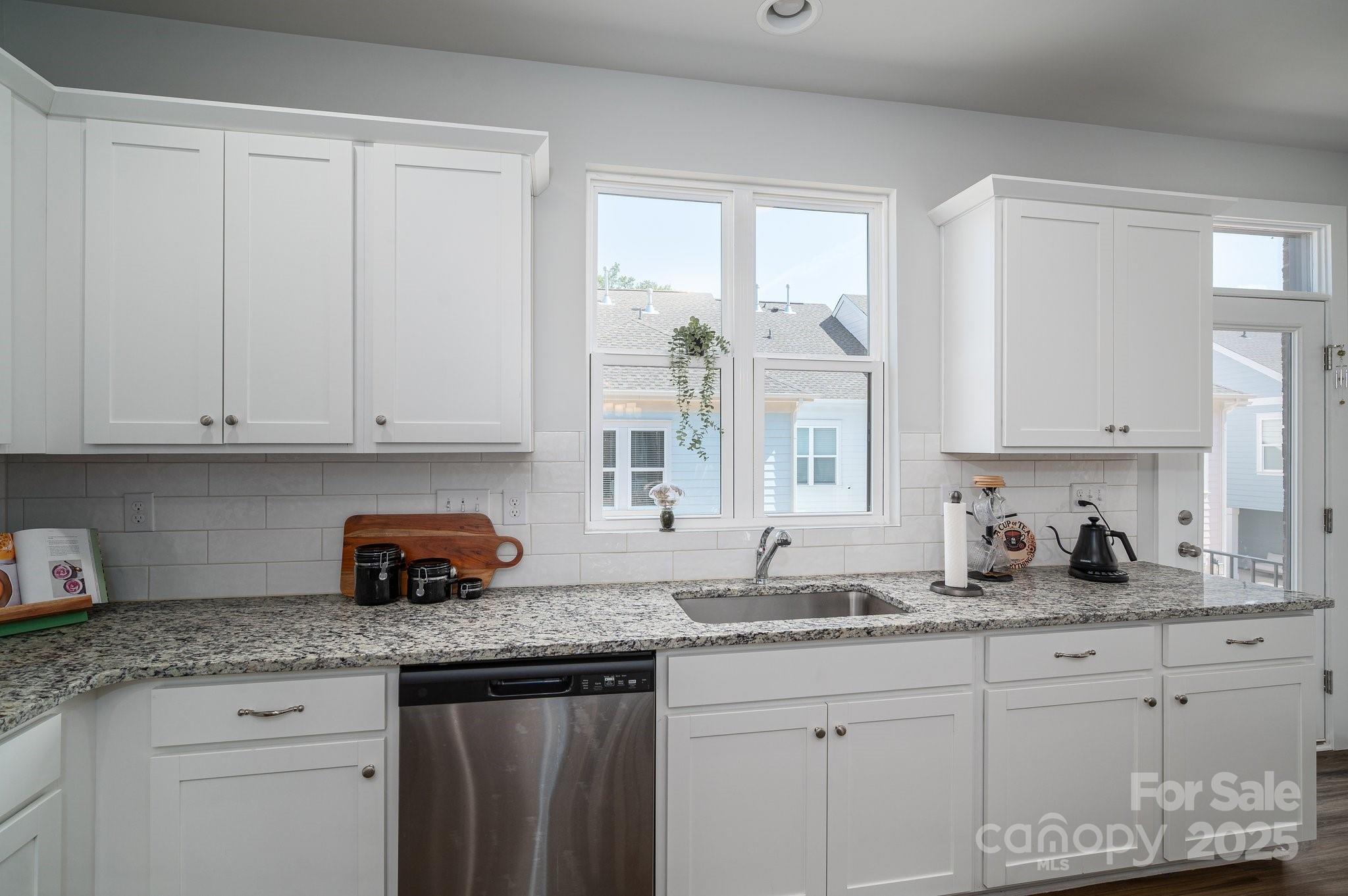 234 Gilead Road Huntersville, NC 28078 - Photo 9 of 40 Gallery Image 9