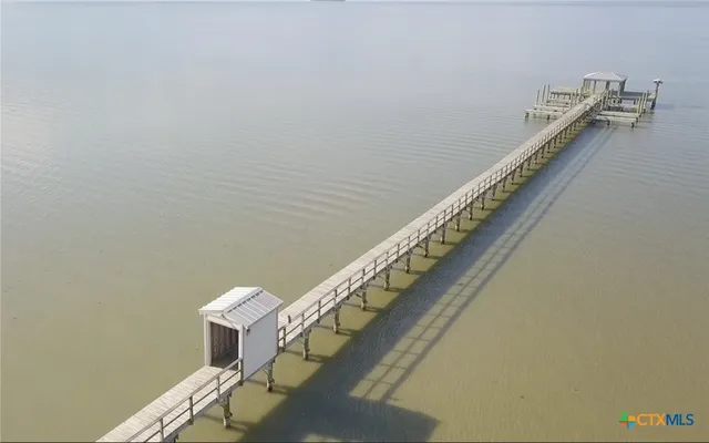 a view of entryway and stairs
