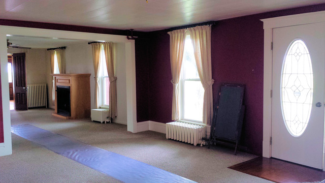 3-s015 Dauberman Road Elburn, IL 60119 - Photo 7 of 15 an empty room with windows and closet