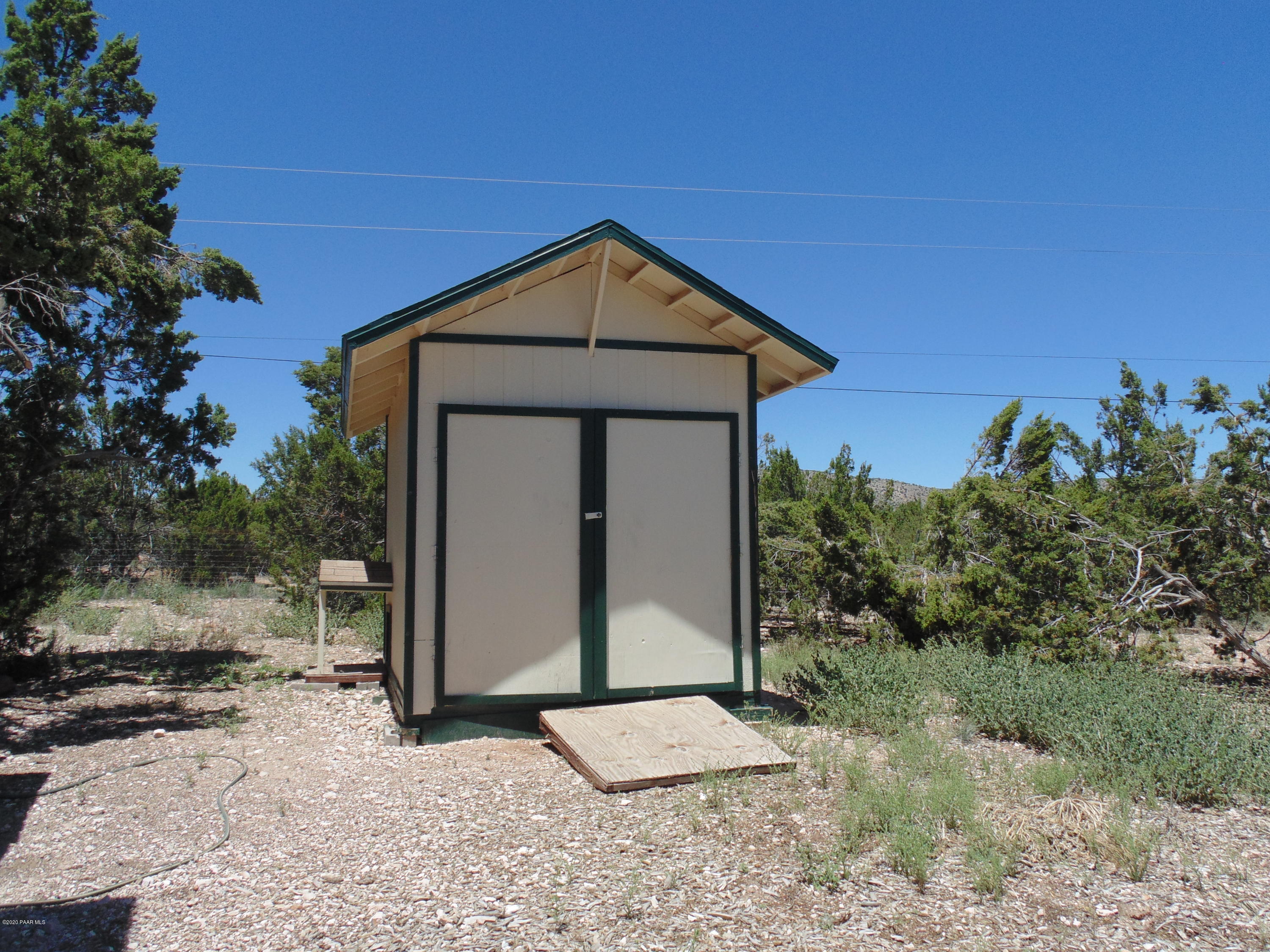 25750 Granada Road Seligman, AZ 86337 - Photo 4 of 29 DSC05162