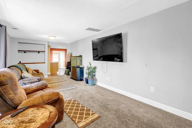 $218,000 | 5780 South County Road 625 West, Reelsville, IN 46171