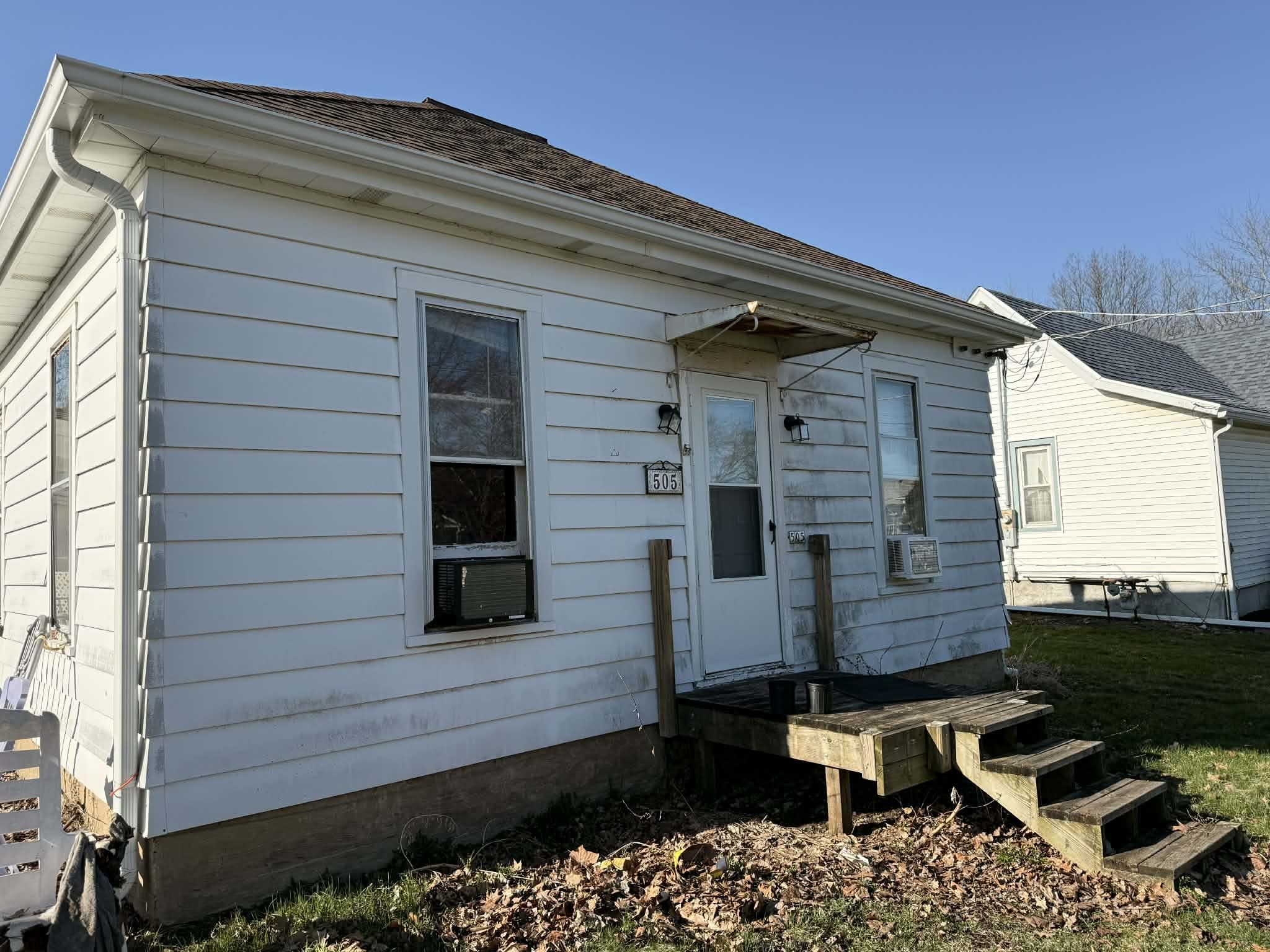 505 East Main Street Durand, IL 61024 - Photo 1 of 18 a front view of a house with a yard
