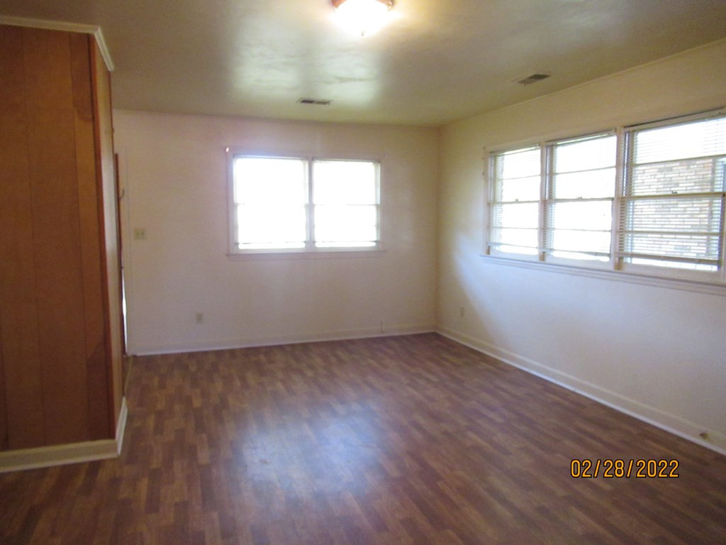 326 West Hampton Avenue, Unit 6 Sumter, SC 29150 - Photo 7 of 12