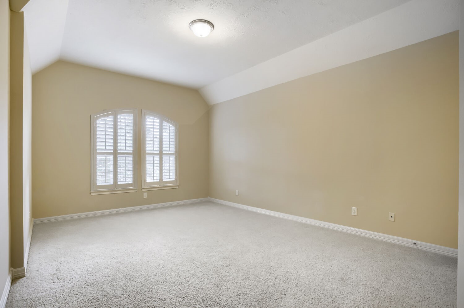 11 Spotted Lily Way The Woodlands, TX 77354 - Photo 18 of 30 an empty room with a window