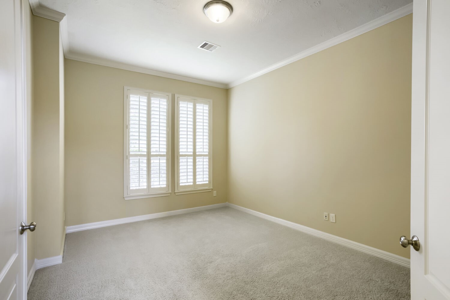 11 Spotted Lily Way The Woodlands, TX 77354 - Photo 19 of 30 an empty room with a empty space and windows
