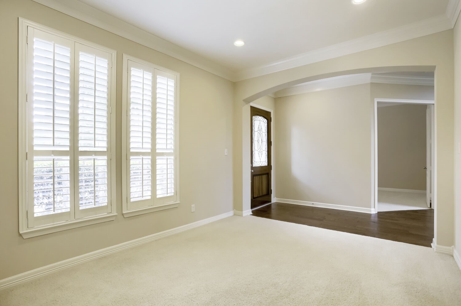 11 Spotted Lily Way The Woodlands, TX 77354 - Photo 7 of 30 an empty room with windows and closet