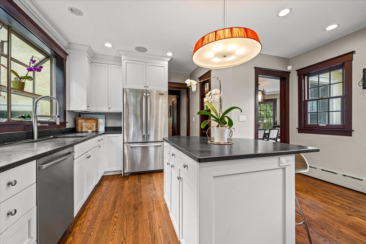 411 East Illinois Road Lake Forest, IL 60045 - Photo 17 of 37 Gallery Image 17