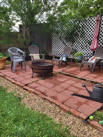 a outdoor view with a sitting space