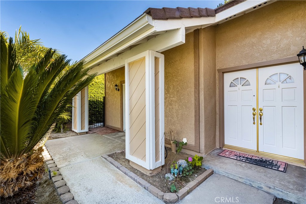2508 Royale Place Fullerton, CA 92833 - Photo 51 of 53 a front view of a house with a yard