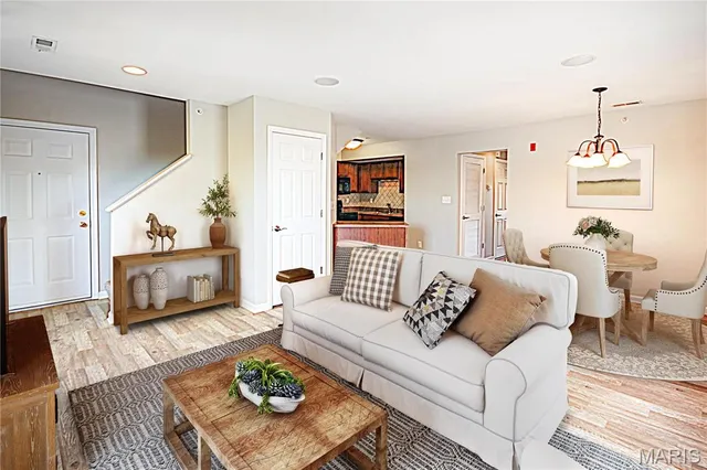 $1,850 | 310 Stonewall Creek Drive, Dardenne Prairie, MO 63368