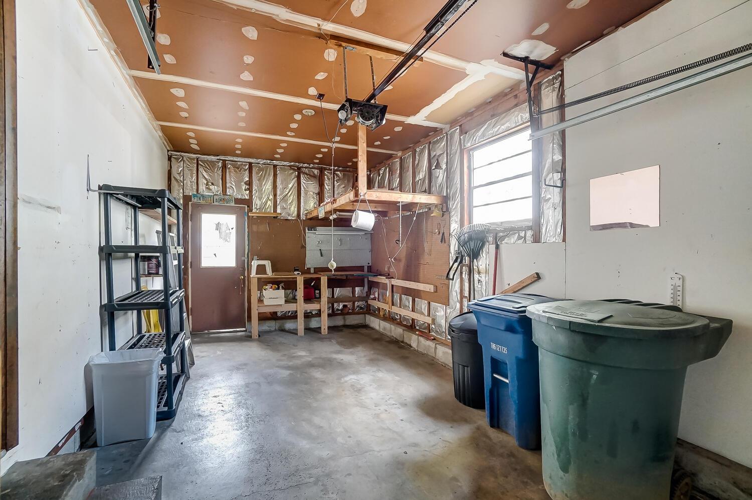 6507 Faircrest Road Columbus, OH 43229 - Photo 24 of 30 1 CAR GARAGE