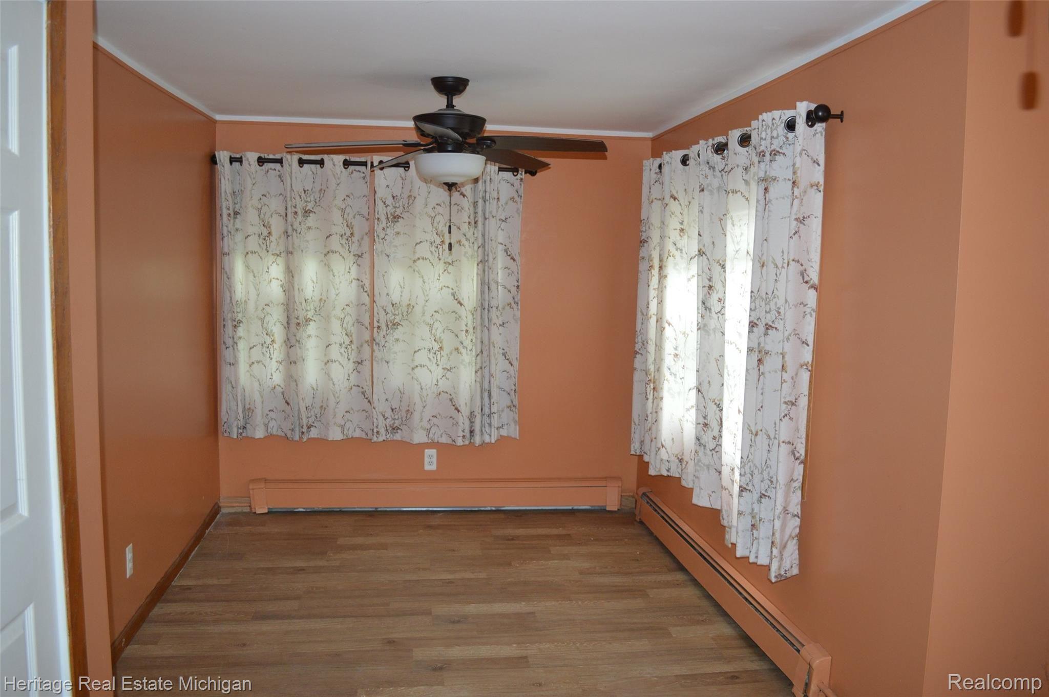 9423 Roland Brighton, MI 48116 - Photo 12 of 23 Bedroom #2