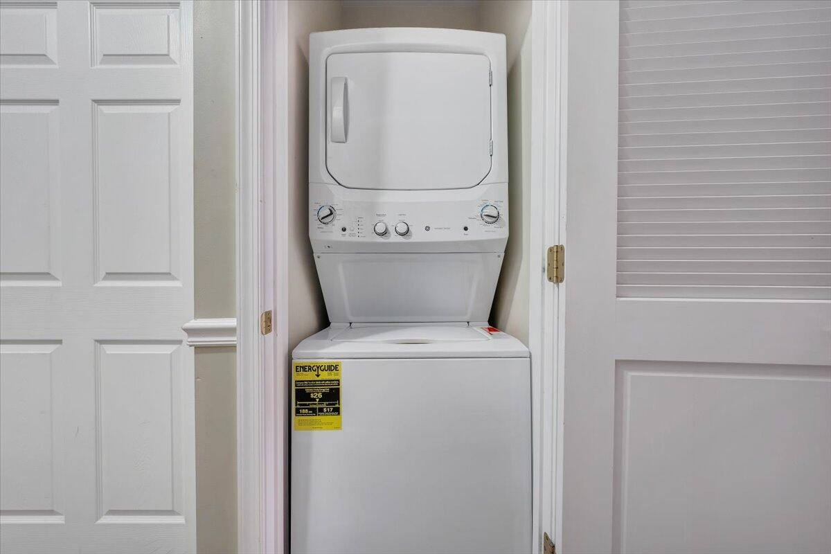 1273 Graves Harbor Trail, Unit 347 Huddleston, VA 24104 - Photo 27 of 63 a view of washer and dryer