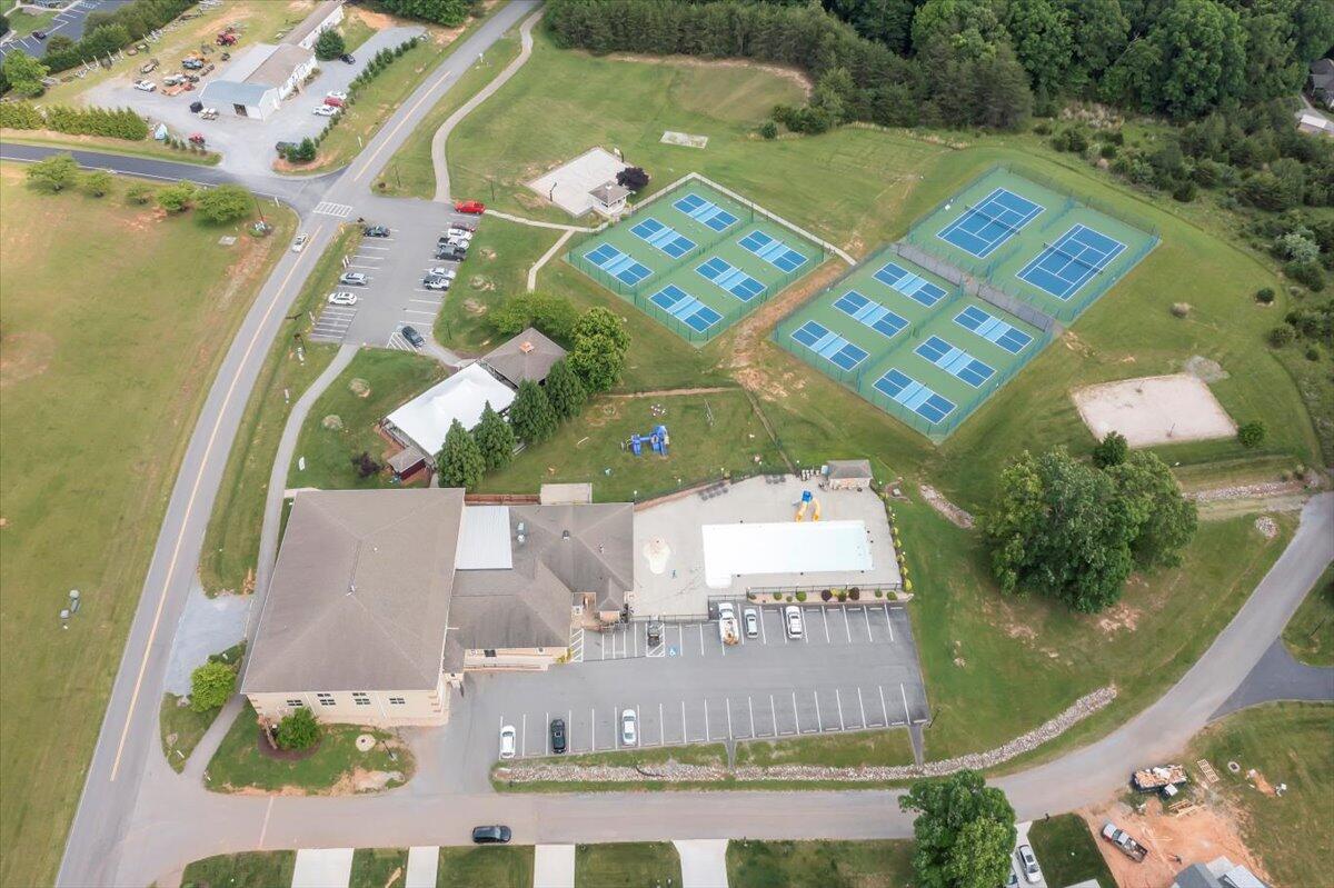 1273 Graves Harbor Trail, Unit 347 Huddleston, VA 24104 - Photo 46 of 63 an aerial view of a house with a garden